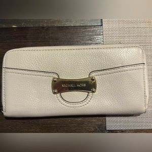 Michael Kors Wallet (Cream)